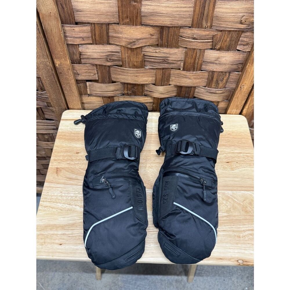 Roots Hipora Thermolite Artic Black Insulated Ski Mittens with Wrist Strap